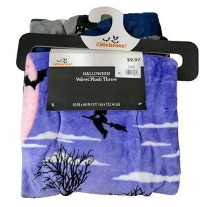 Celebrate! Halloween Plush Throw Blanket 50 X 60 Haunted House and Cats Design
